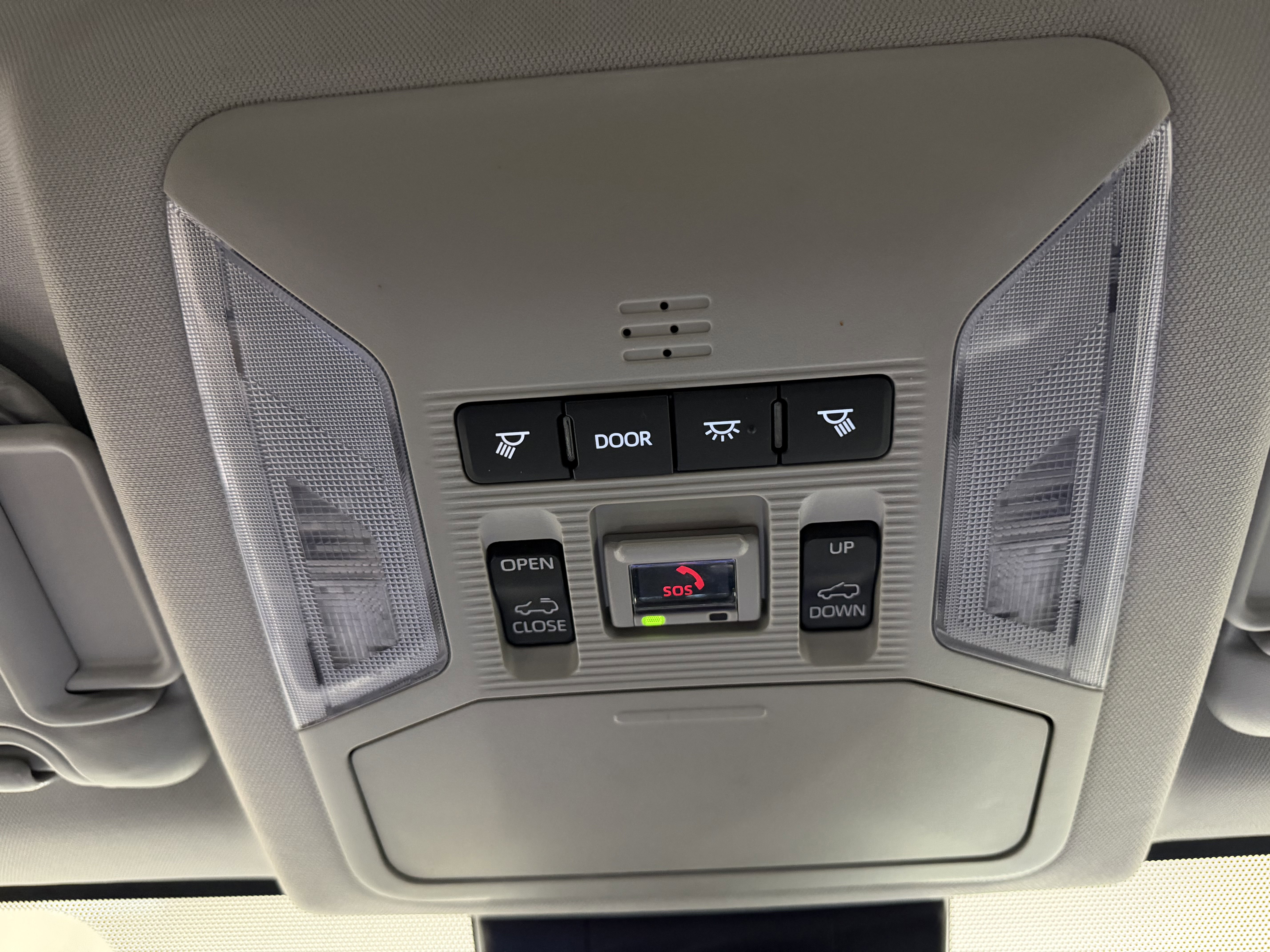 Used 2025 Toyota RAV4 XLE Premium image 16