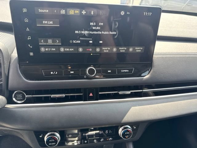 Used 2025 Mitsubishi Outlander SE FWD image 11