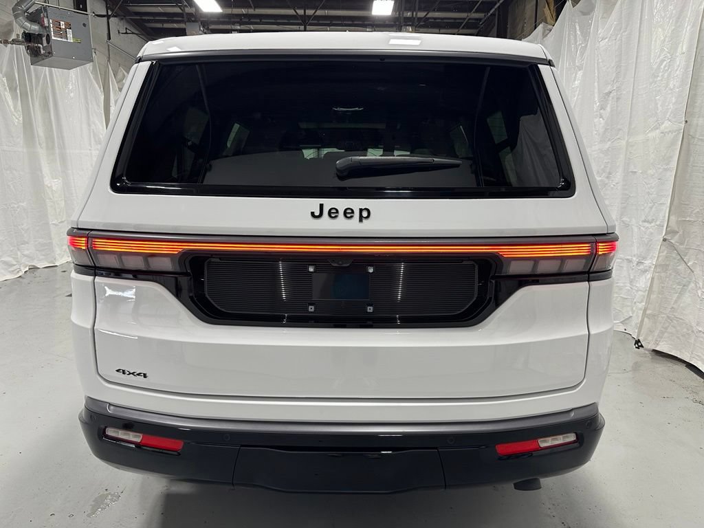 Used 2026 Jeep Grand Wagoneer Limited w/ Premium Group II AWD/4WD image 6