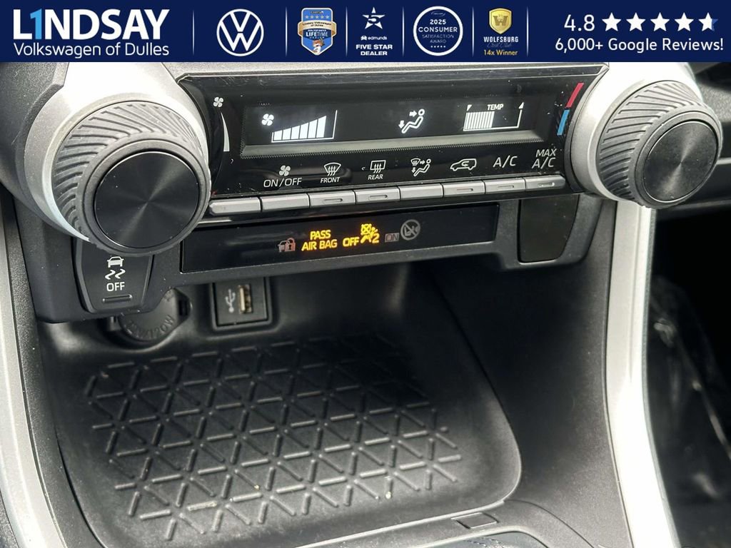 Used 2023 Toyota RAV4 LE image 17