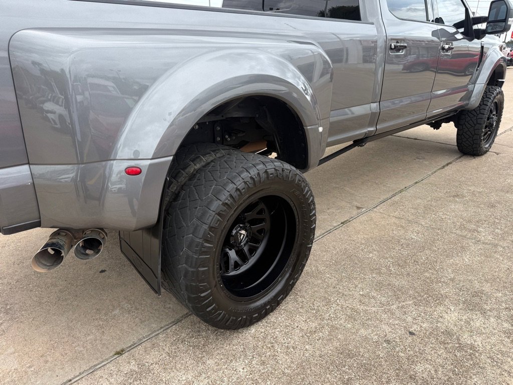 Used 2021 Ford F450 Platinum w/ FX4 Off-Road Package image 11