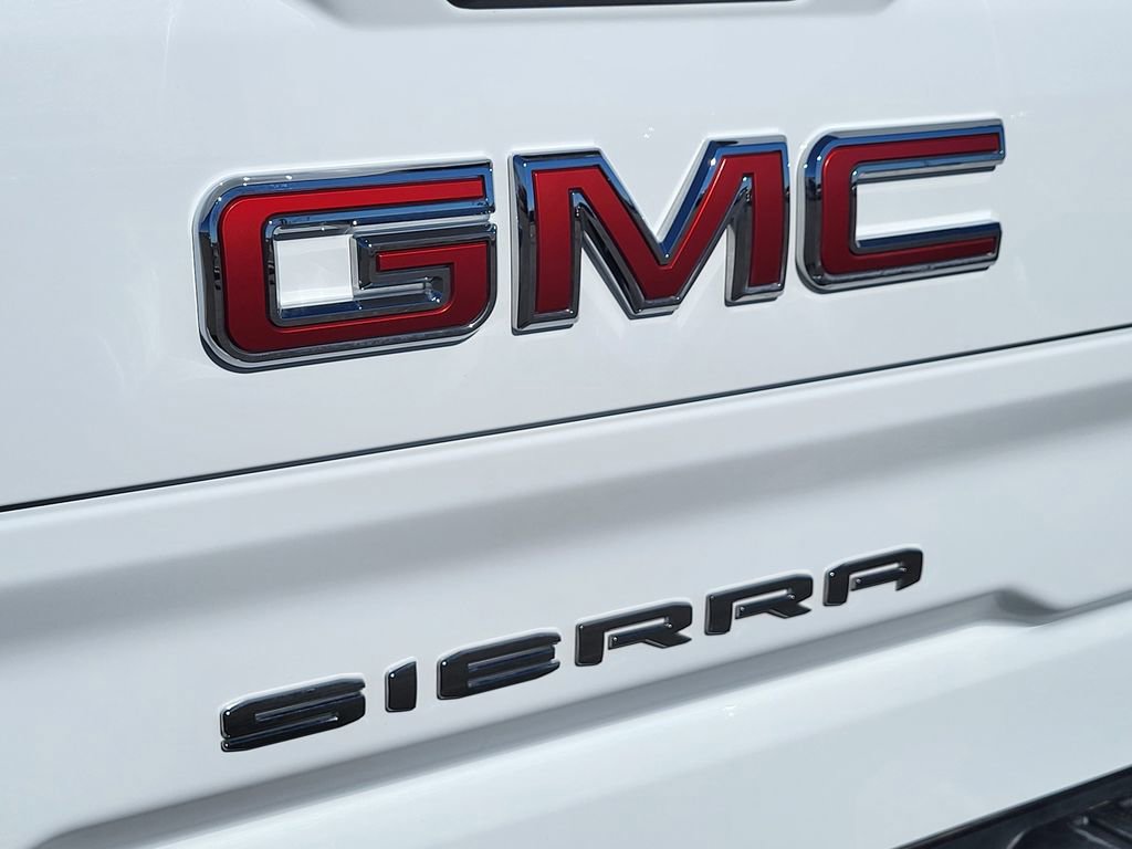 Used 2025 GMC Sierra 1500 SLT AWD/4WD image 8