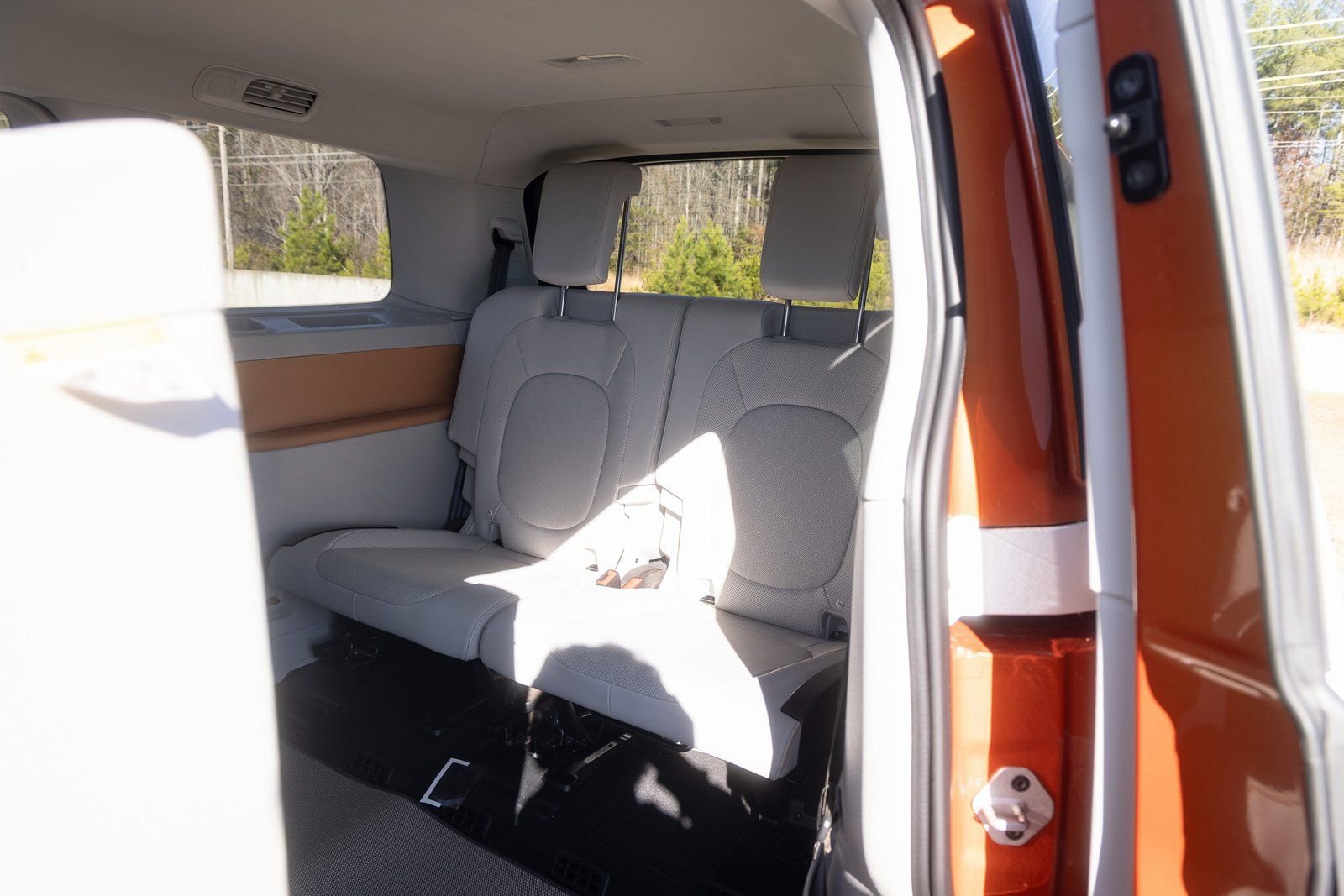 Used 2025 Volkswagen ID. Buzz 1st Edition image 30