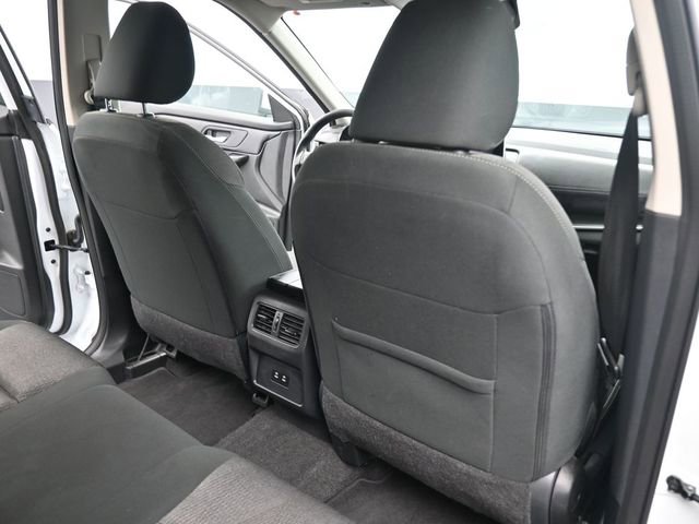 Used 2025 Nissan Rogue SV FWD image 29