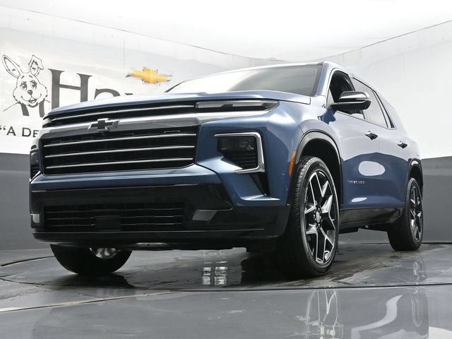 Used 2025 Chevrolet Traverse High Country w/ LPO, Floor Liner Package FWD image 4