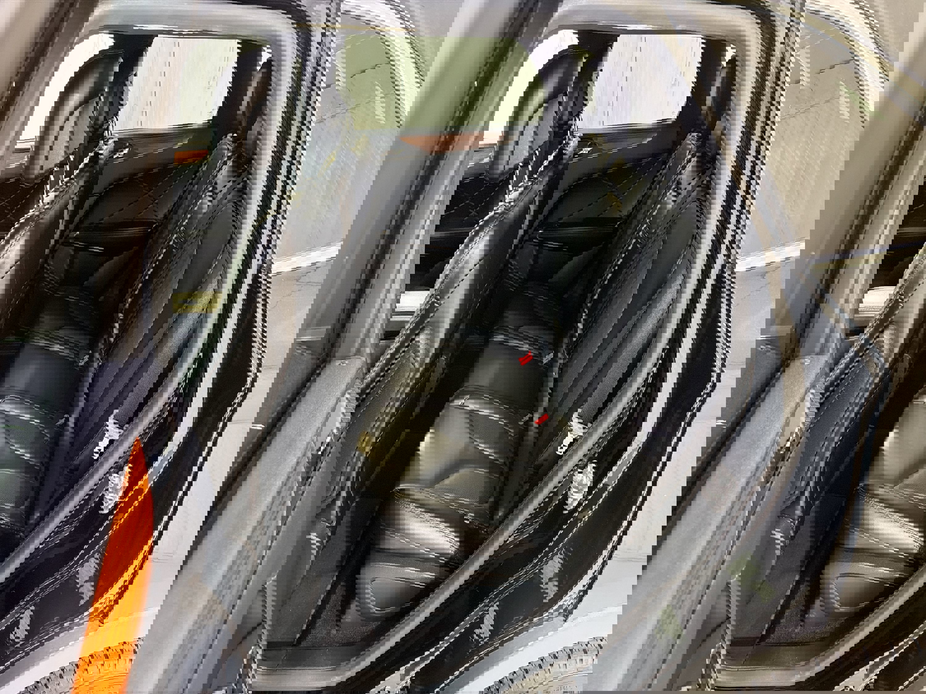 Used 2018 Lincoln MKC Select w/ Select Plus Package image 24