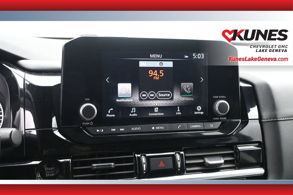 Used 2025 Nissan Pathfinder SV FWD image 13