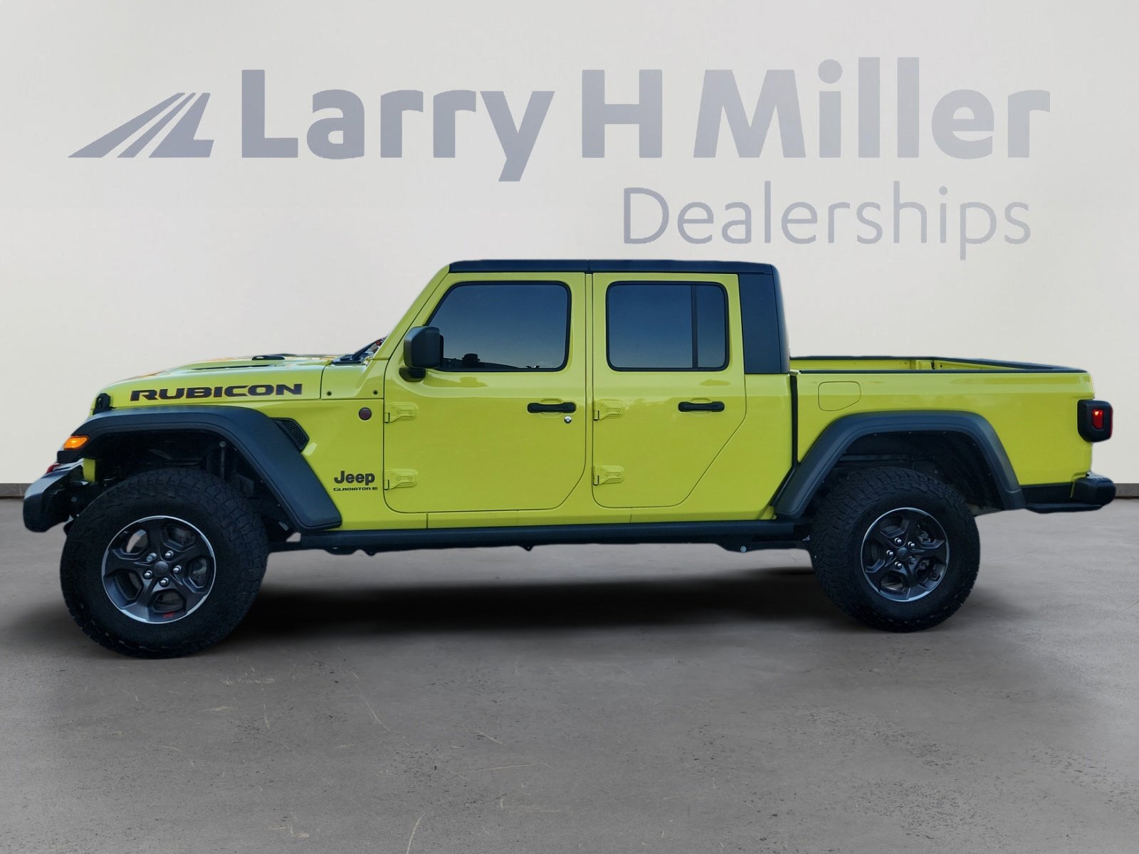 Used 2023 Jeep Gladiator Rubicon w/ Cold Weather Group image 3