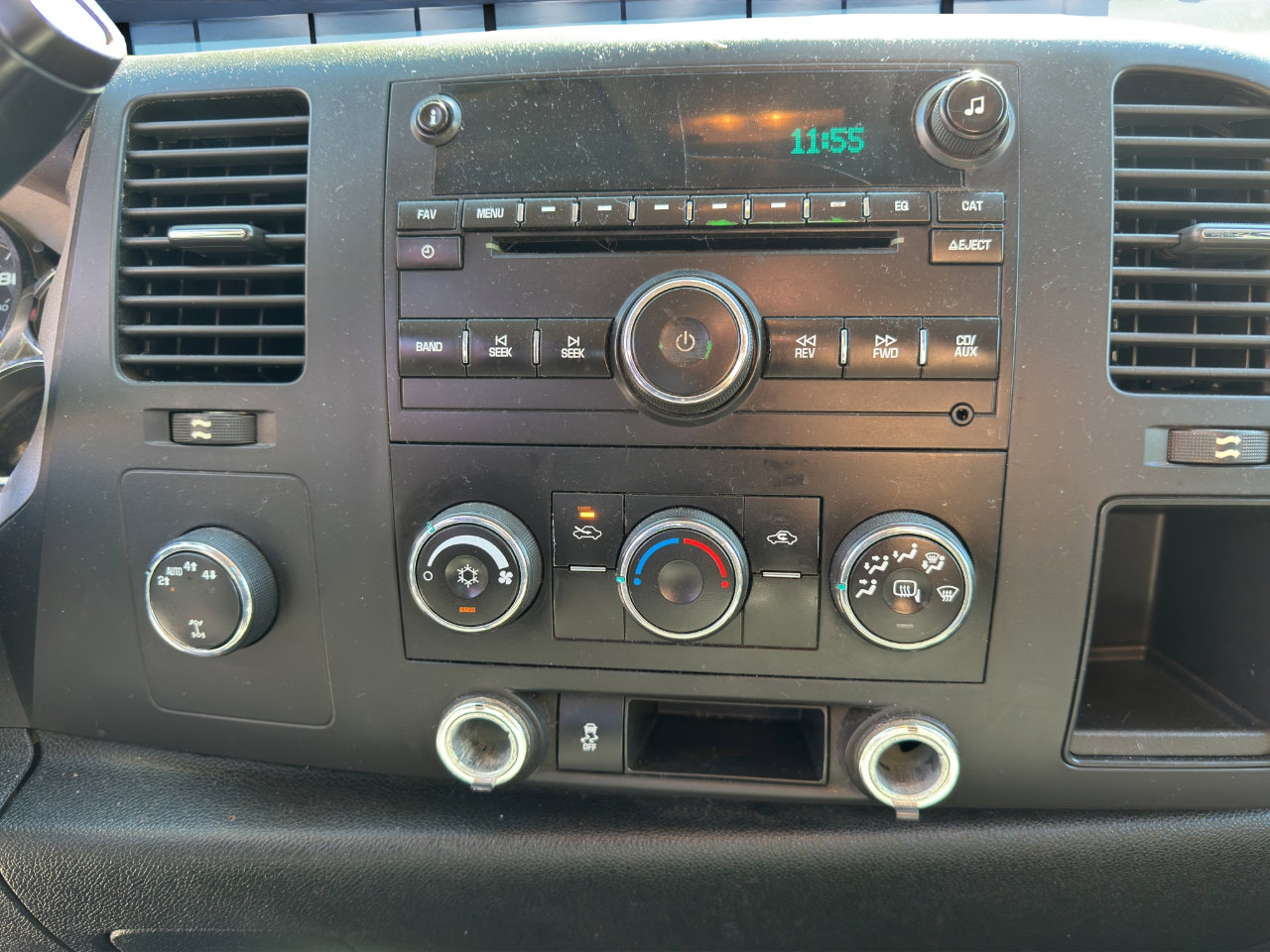 Used 2012 Chevrolet Silverado 1500 LT image 16