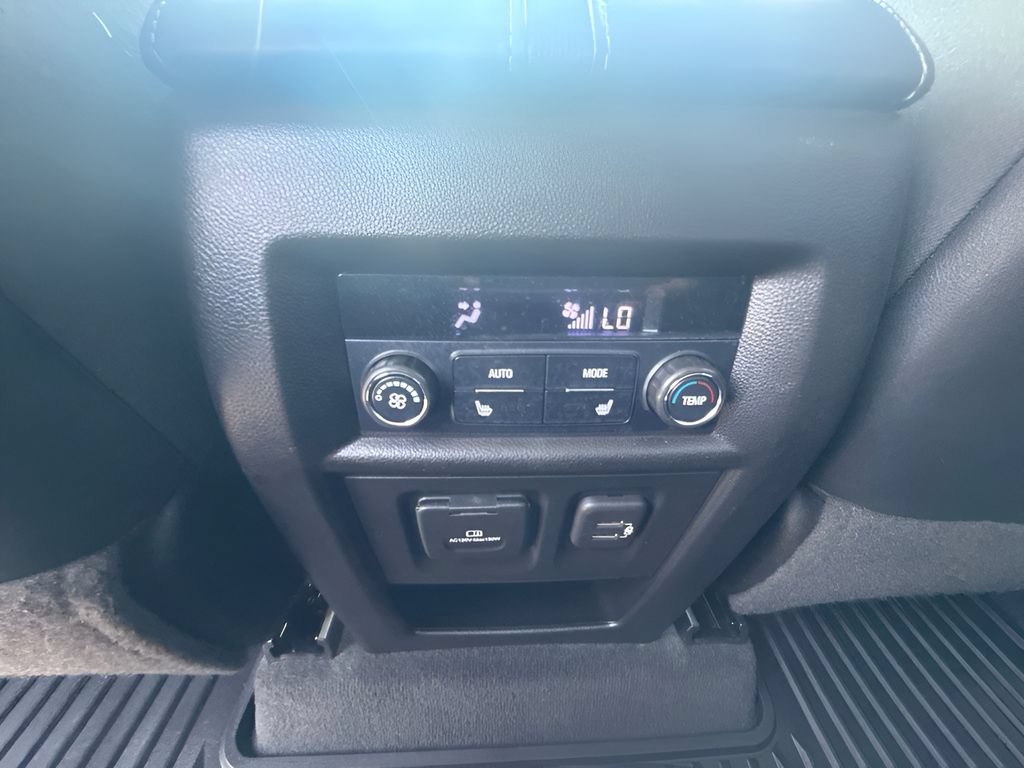 Used 2021 Chevrolet Traverse High Country FWD image 8