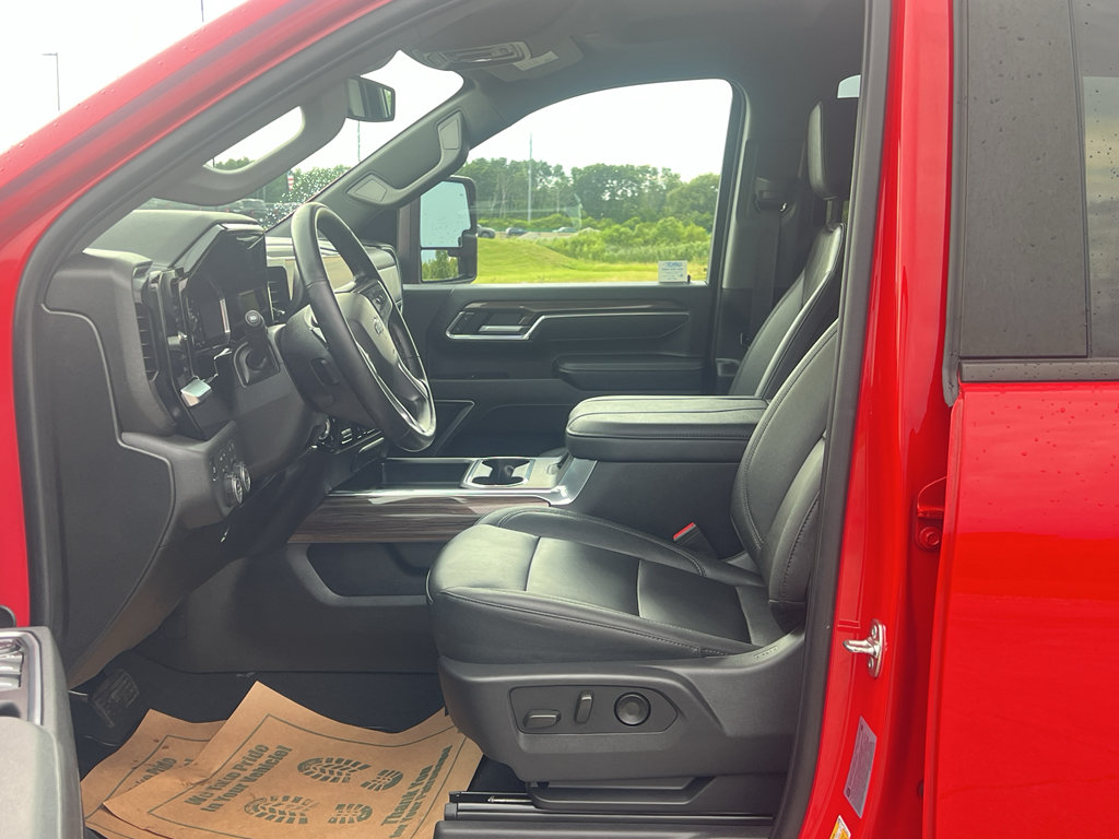 Used 2026 Chevrolet Silverado 3500 LT w/ Trail Boss Package AWD/4WD image 12