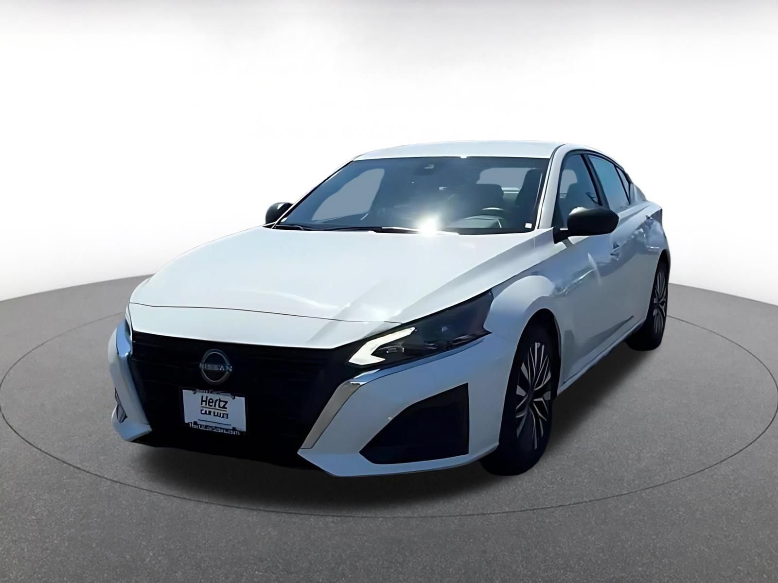 Used 2025 Nissan Altima 2.5 SV FWD image 6