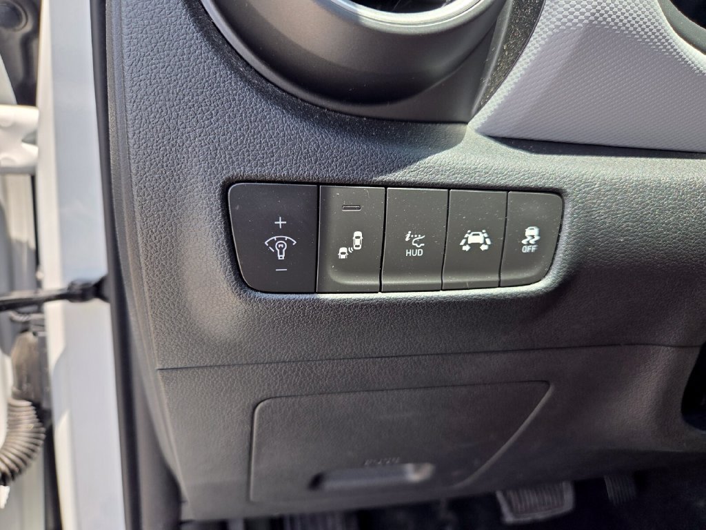 Used 2021 Hyundai Kona Ultimate FWD image 23