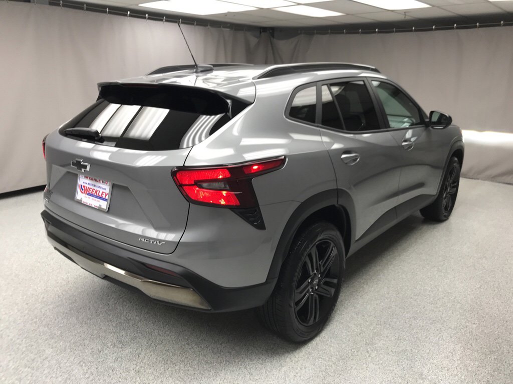 Used 2025 Chevrolet Trax ACTIV w/ Driver Confidence Package image 4