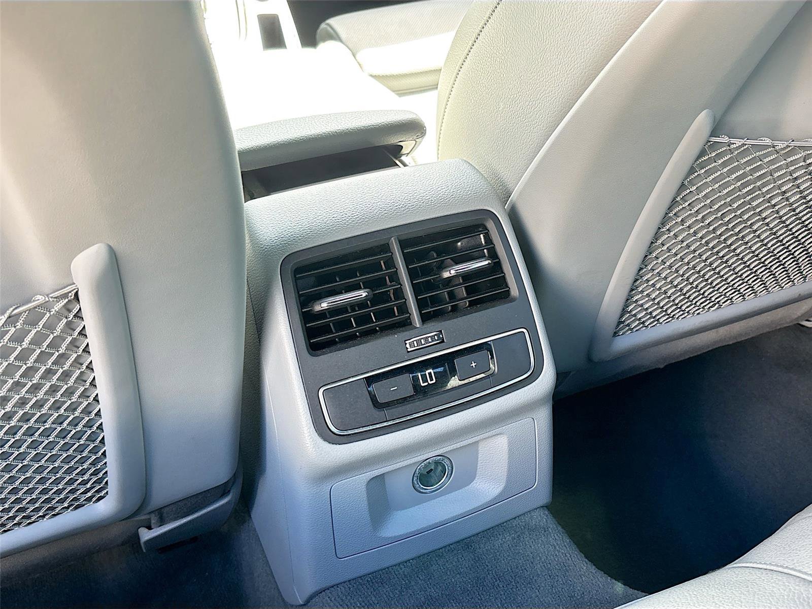 Used 2018 Audi A4 2.0T Ultra Premium Plus w/ Premium Plus Package image 29