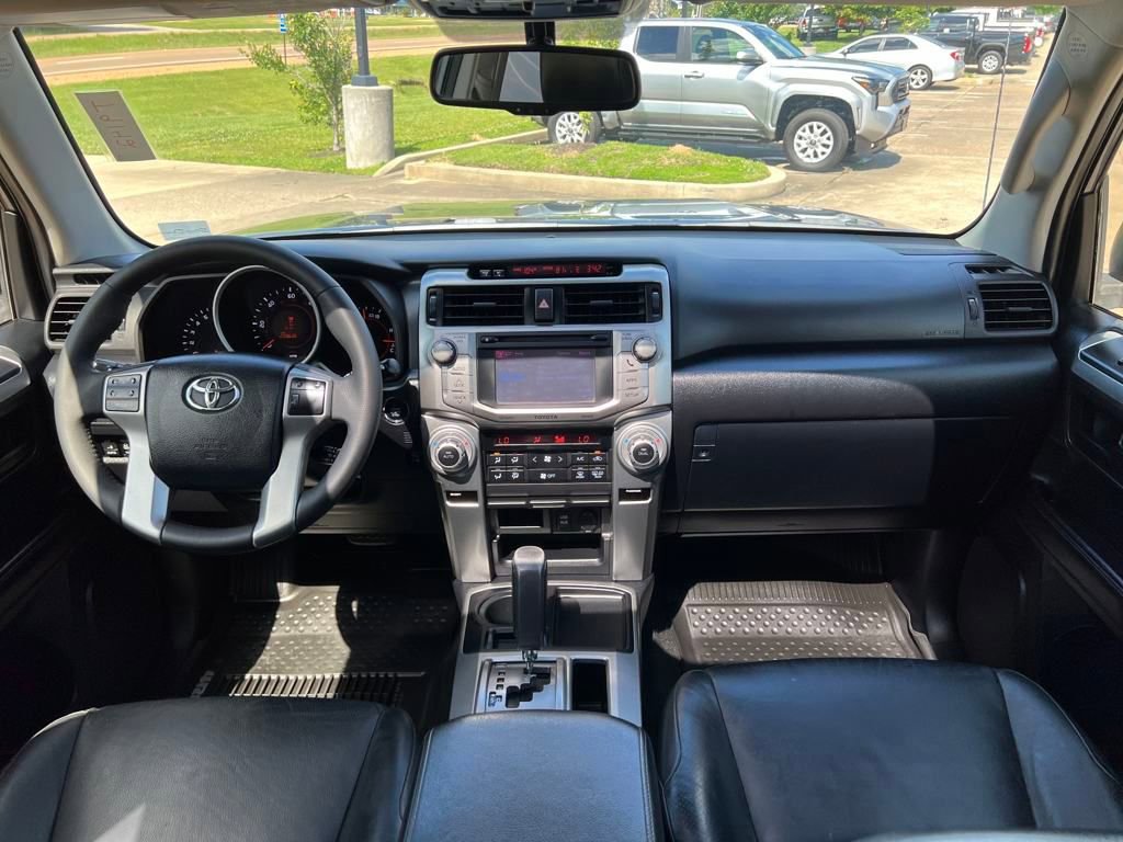 Used 2013 Toyota 4Runner Limited image 13