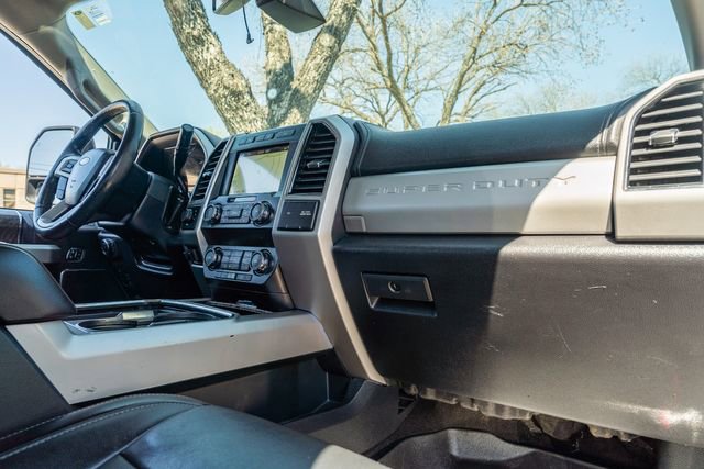 Used 2019 Ford F250 Lariat w/ Lariat Ultimate Package AWD/4WD image 45