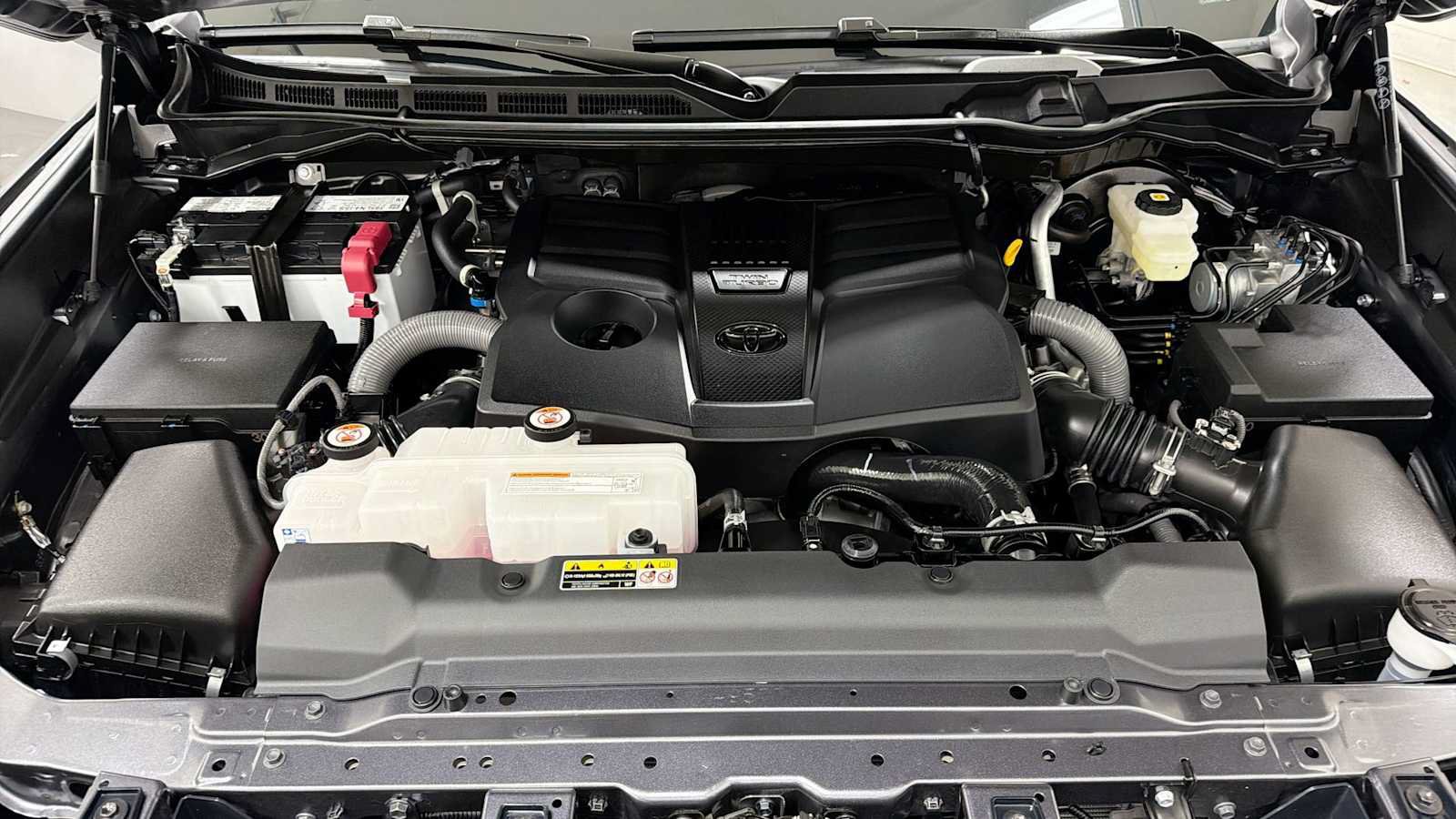 Certified 2026 Toyota Tundra SR5 w/ SR5 Convenience Package AWD/4WD image 30