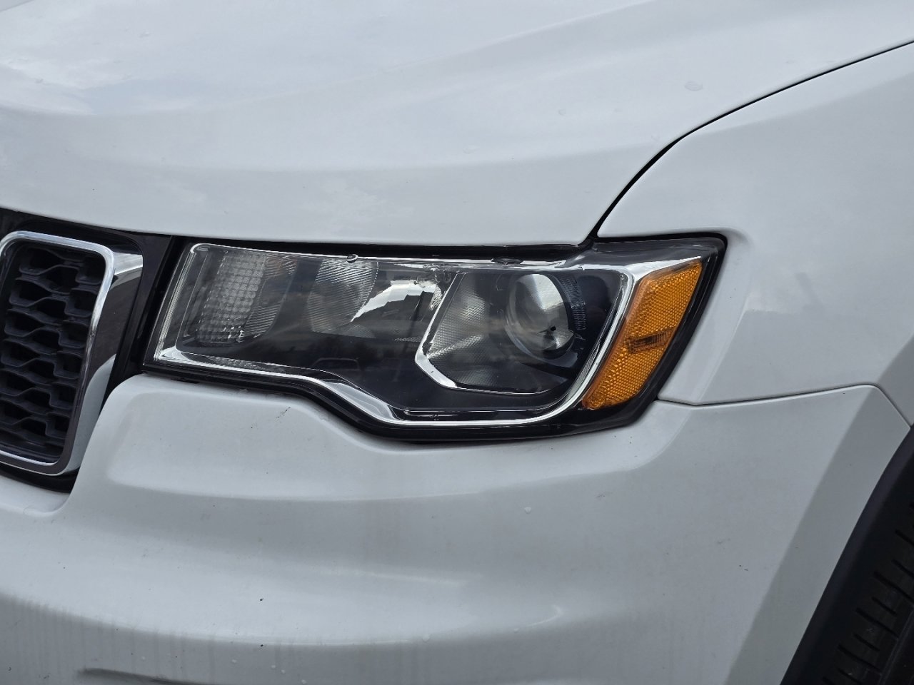 Used 2018 Jeep Grand Cherokee Limited image 23