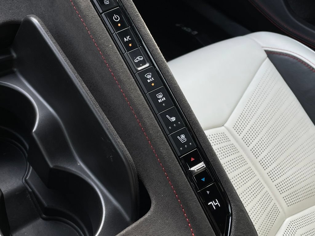 Used 2023 Chevrolet Corvette Stingray Premium Conv RWD image 17