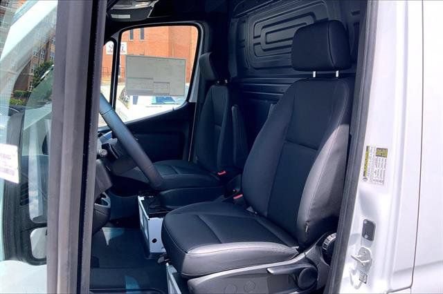 New 2026 Mercedes-Benz Sprinter 2500 image 26