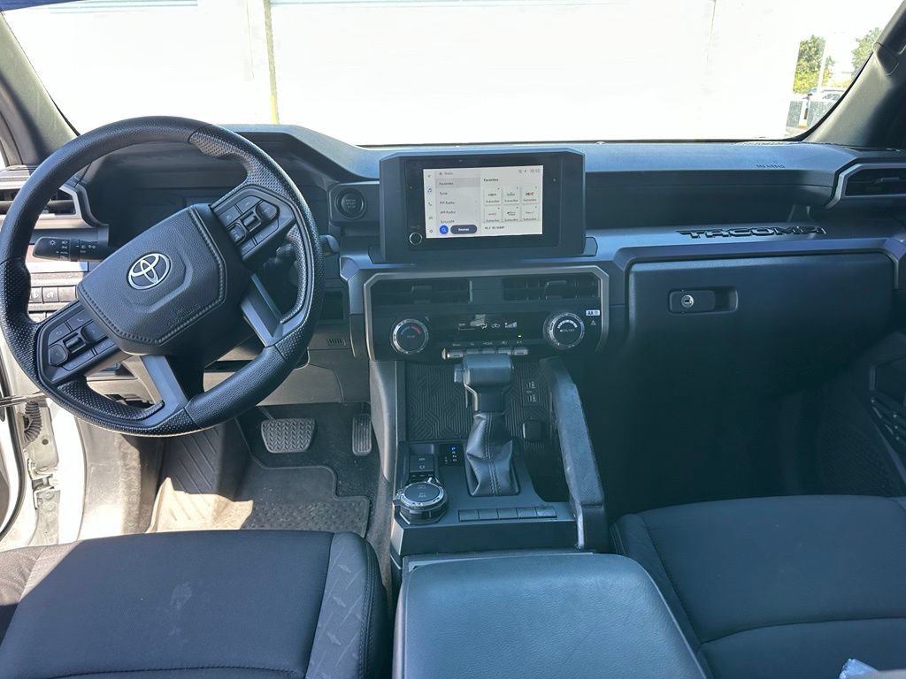 Used 2025 Toyota Tacoma SR5 AWD/4WD image 8