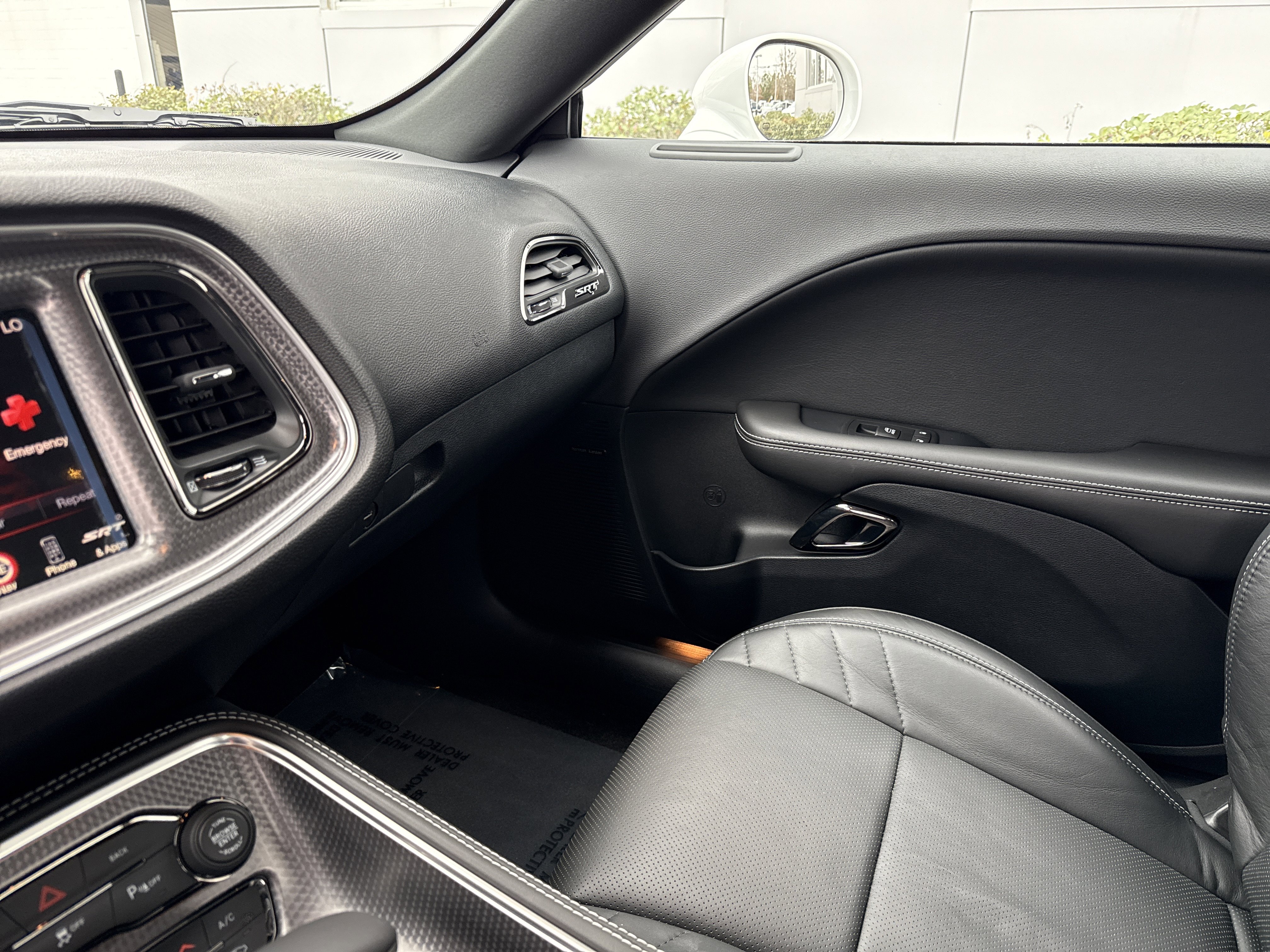 Used 2015 Dodge Challenger SRT Hellcat image 43