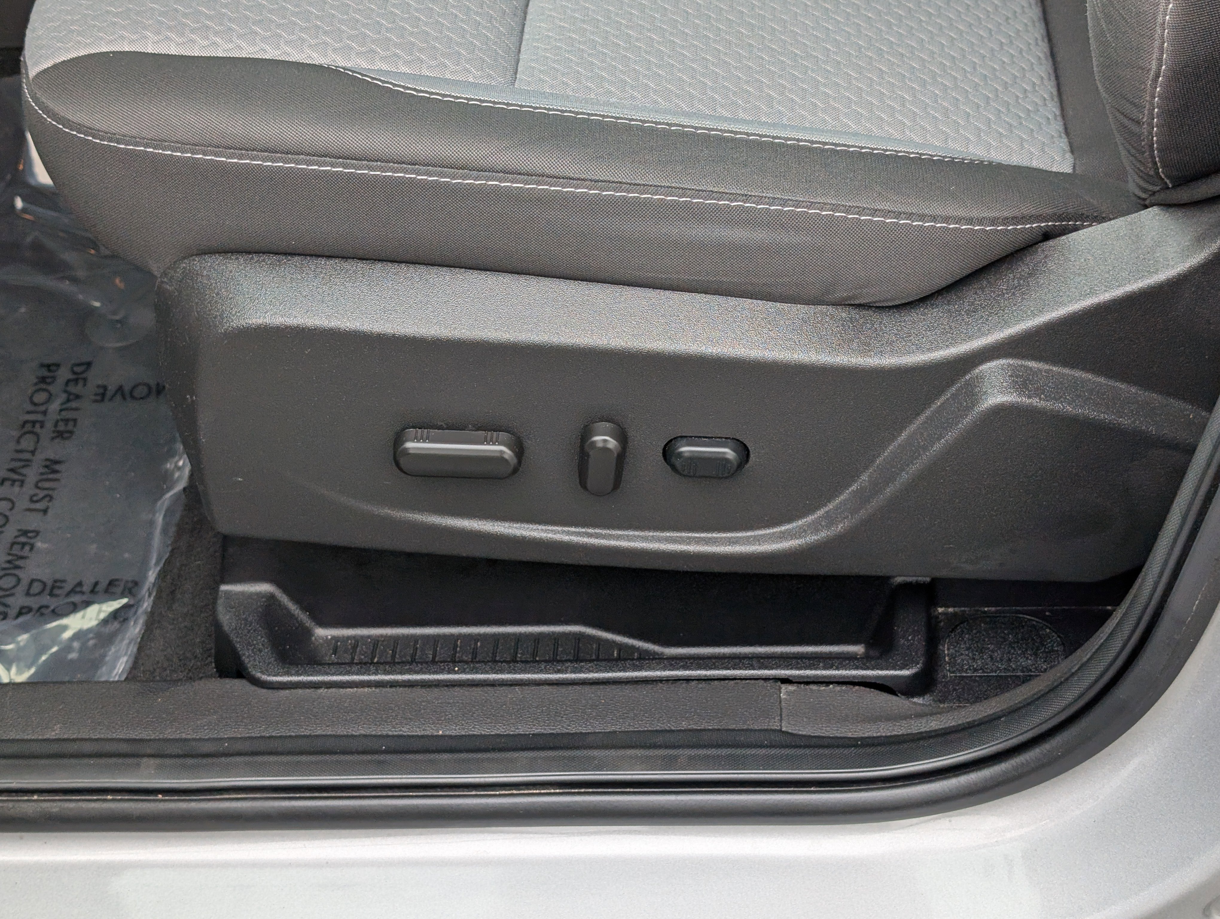 Used 2017 Ford Escape SE w/ Equipment Group 201A AWD/4WD image 18