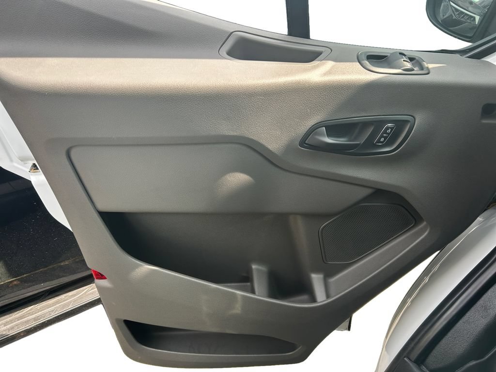Used 2024 Ford E-Transit Low Roof RWD image 8