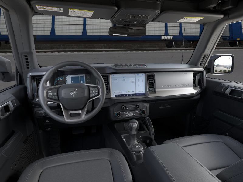 Used 2025 Ford Bronco Badlands AWD/4WD image 9
