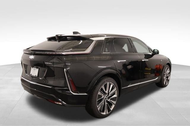 New 2026 Cadillac Lyriq Signature Luxury image 2