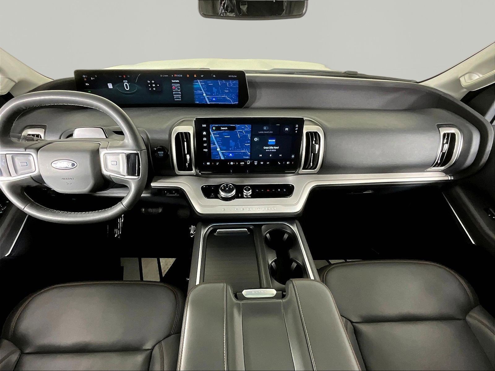 Used 2025 Ford Expedition Active AWD/4WD image 7