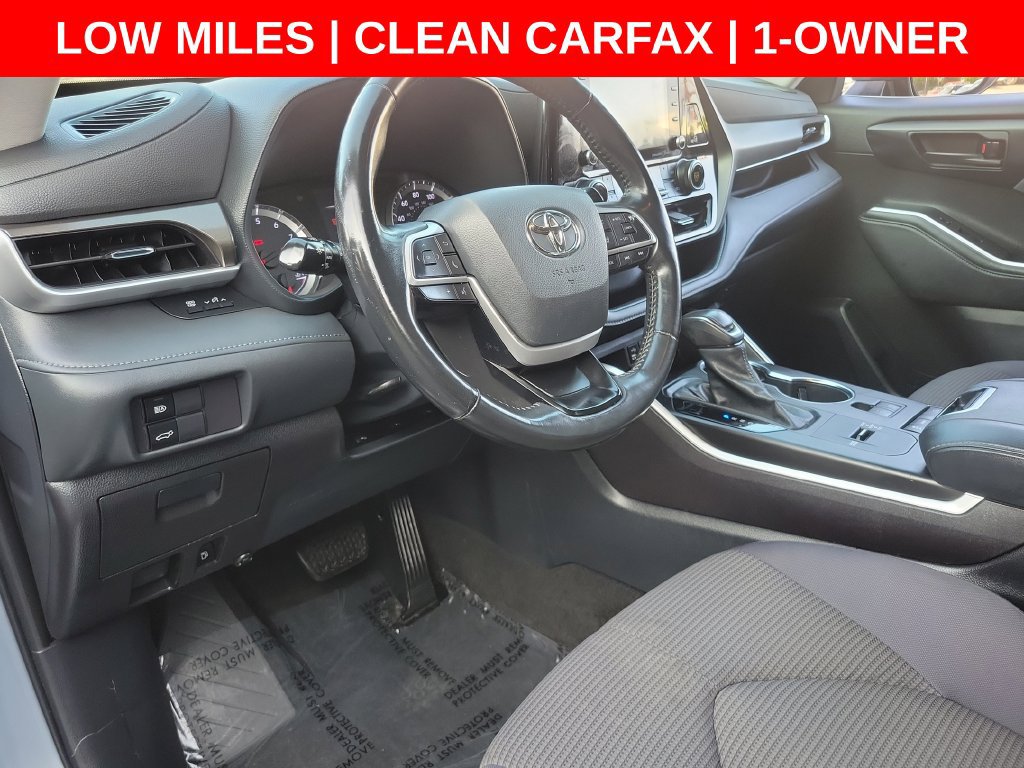 Used 2022 Toyota Highlander LE FWD image 21