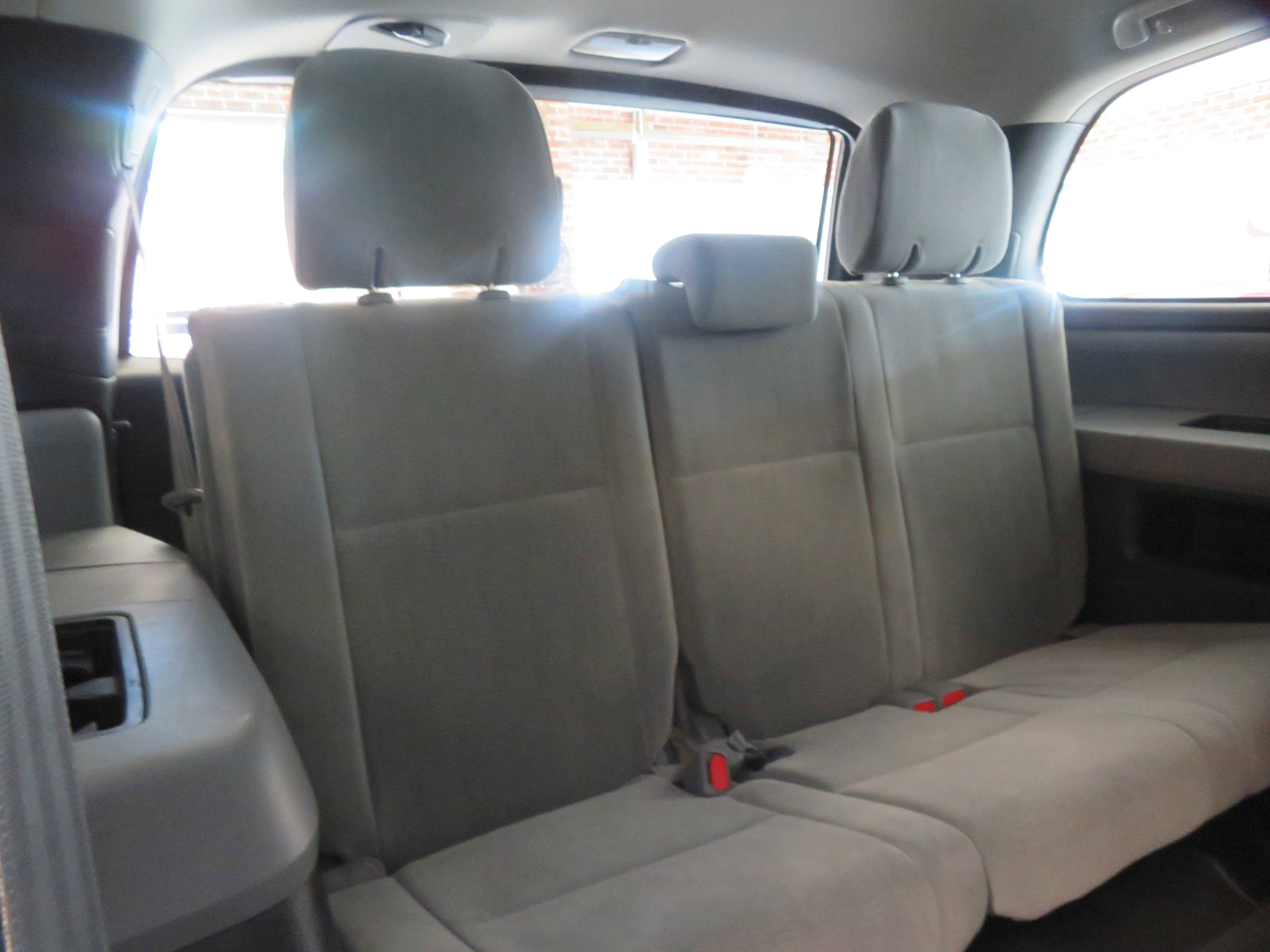 Used 2019 Toyota Sequoia SR5 AWD/4WD image 24