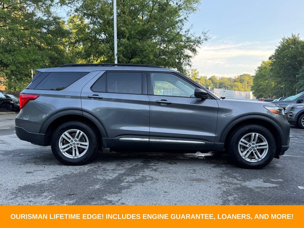 Used 2022 Ford Explorer XLT w/ Equipment Group 202A AWD/4WD image 9