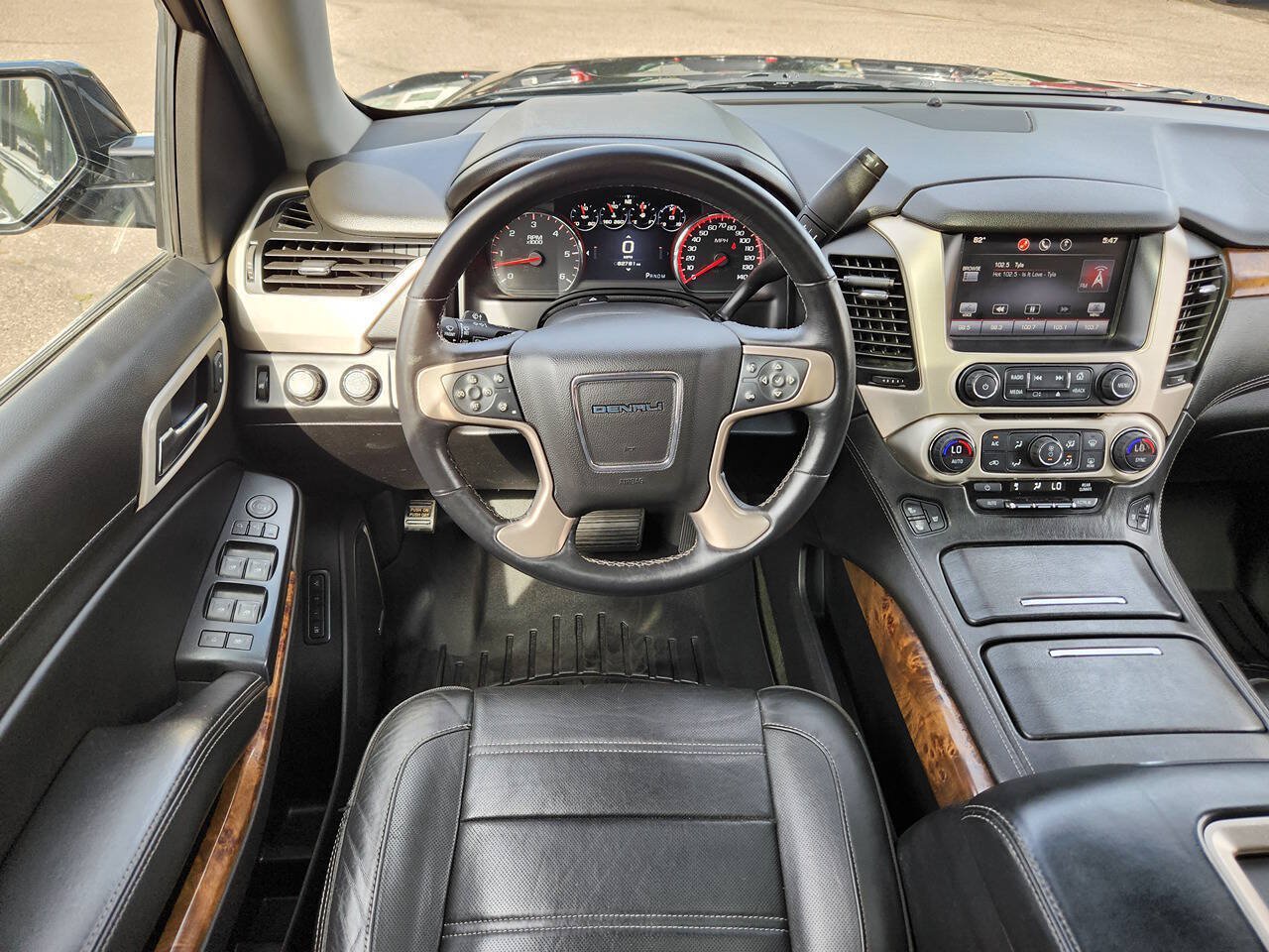 Used 2015 GMC Yukon Denali AWD/4WD image 17