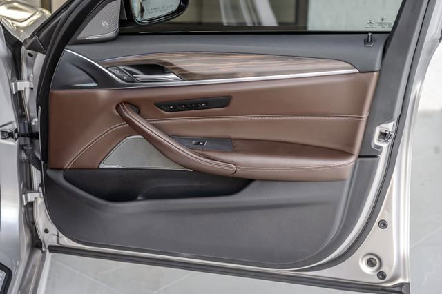 Used 2018 BMW 540i w/ M Sport Package RWD image 58
