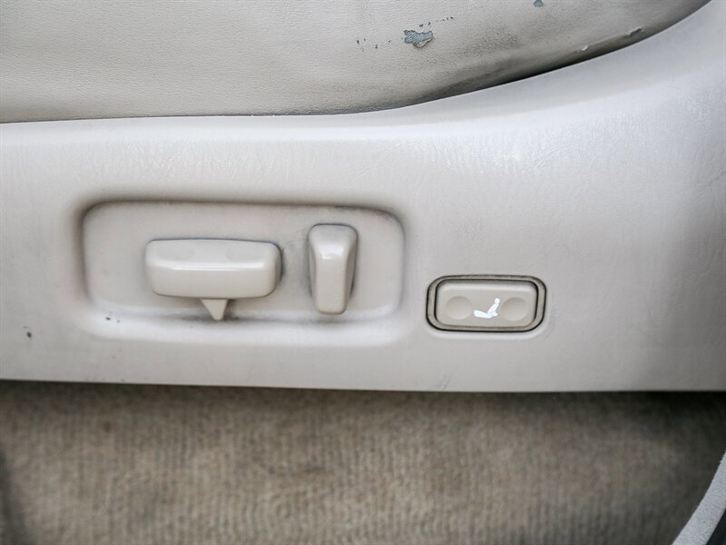 Used 1998 Toyota Land Cruiser AWD/4WD image 28