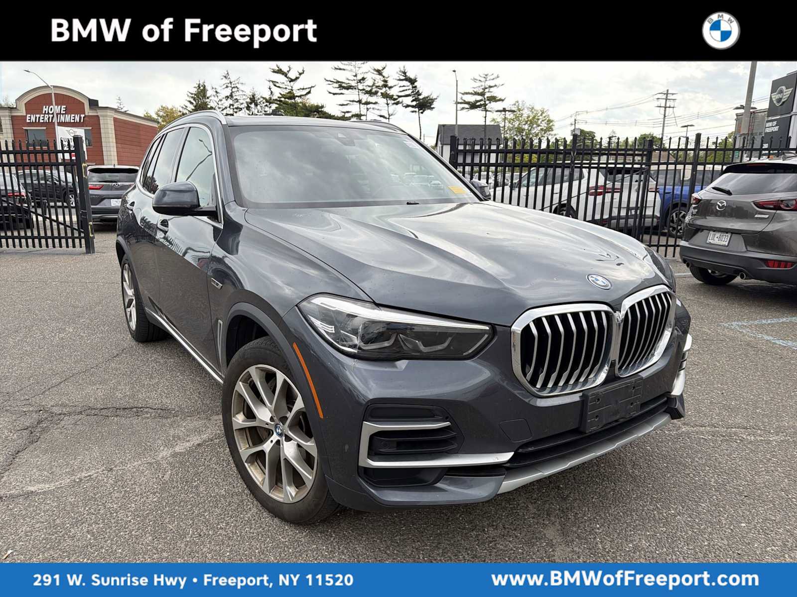 Used 2022 BMW X5 xDrive45e w/ Climate Comfort Package AWD/4WD image 1