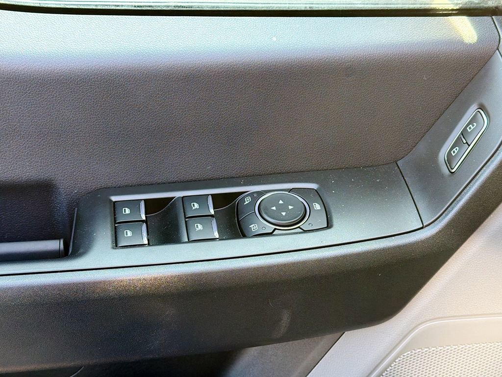 New 2026 Ford F550 4x4 Crew Cab image 23