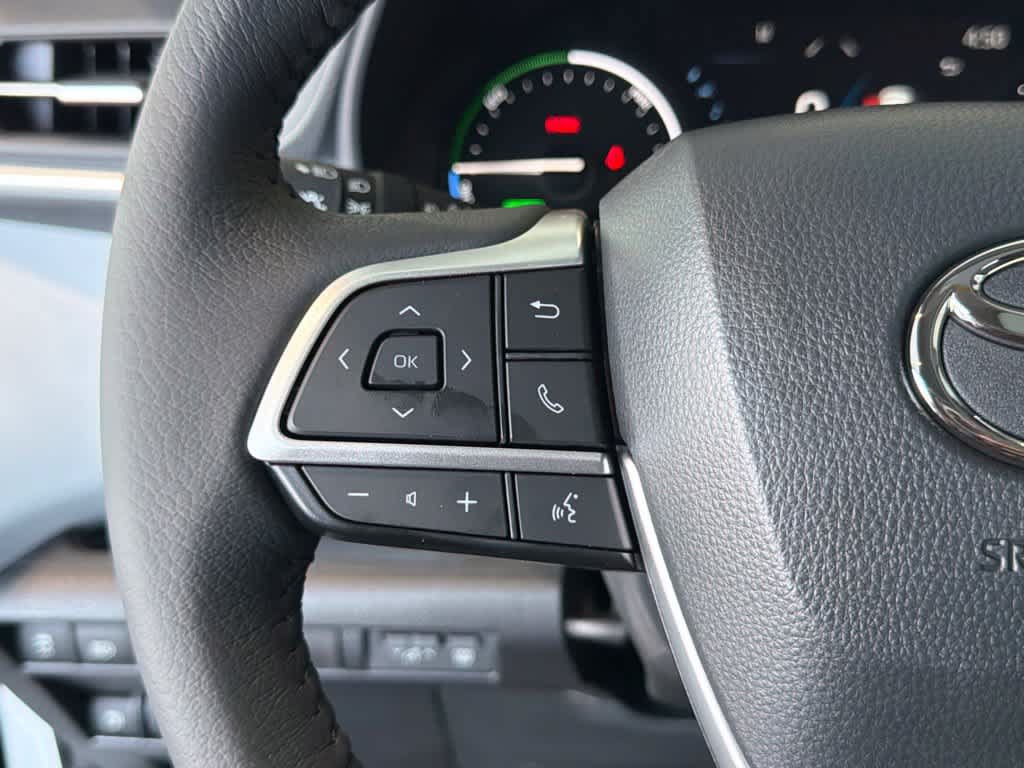 New 2026 Toyota Sienna XLE FWD image 22