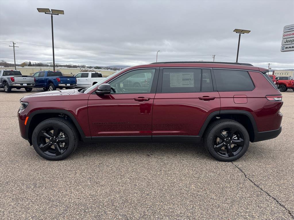 New 2026 Jeep Grand Cherokee L Limited AWD/4WD image 2