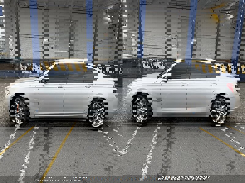 Used 2014 BMW 750Li w/ Executive Package image 3