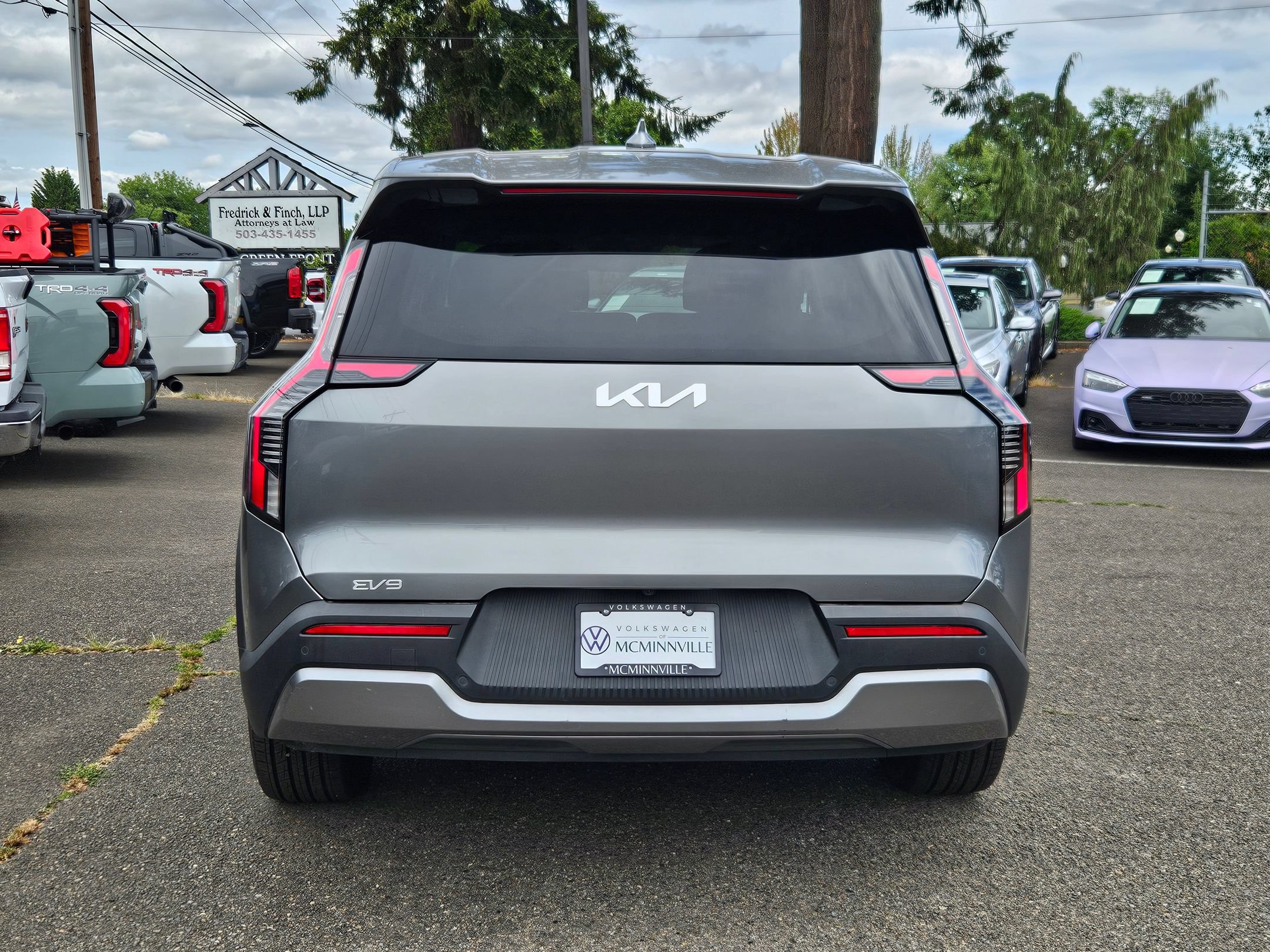 Used 2024 Kia EV9 Light Long Range RWD image 4