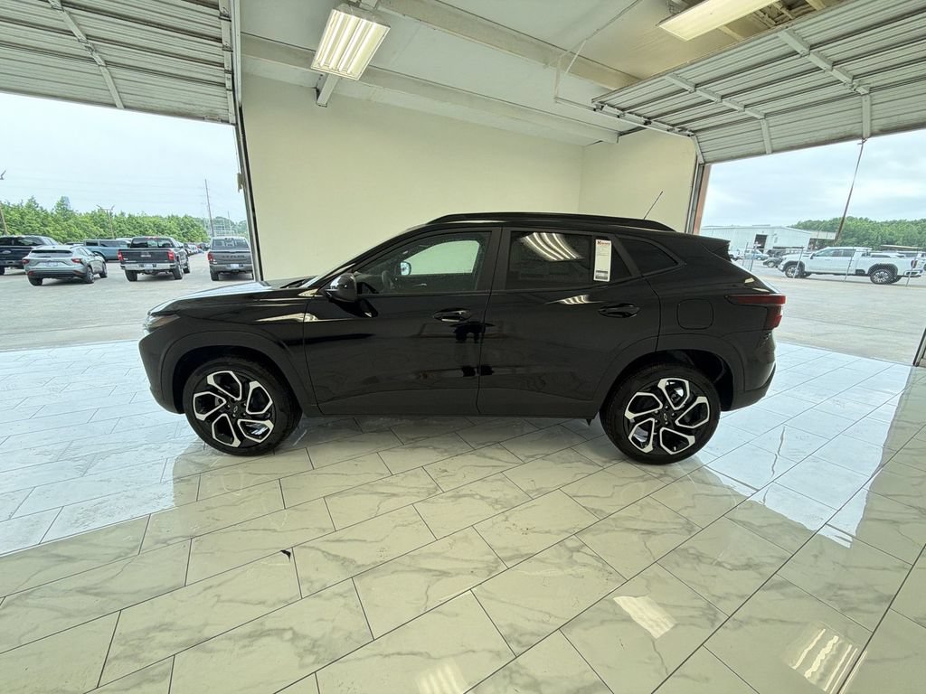 New 2026 Chevrolet Trax RS w/ Driver Confidence Package FWD image 5