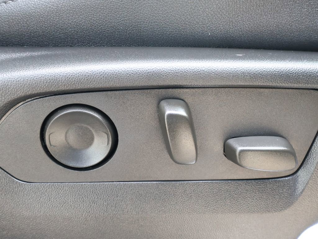 Certified 2024 Chevrolet Silverado 2500 LTZ w/ LTZ Premium Package image 46