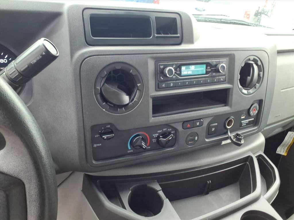 Used 2021 Ford E-350 and Econoline 350 Super Duty image 29