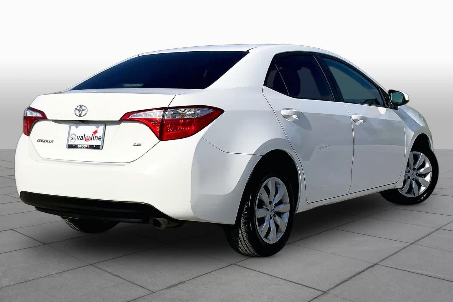 Used 2015 Toyota Corolla LE FWD image 13