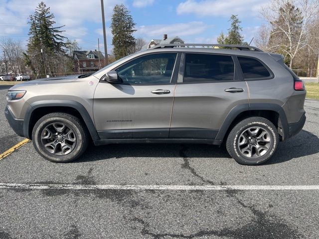 Used 2019 Jeep Cherokee Trailhawk image 5