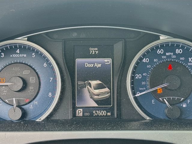 Used 2017 Toyota Camry XLE FWD image 13